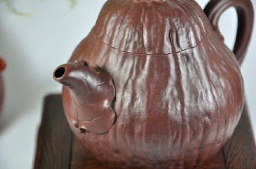 静说紫砂丨端庄高雅的艺术风格 王小龙